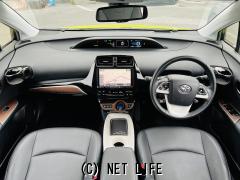 トヨタ プリウス