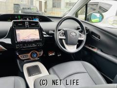 トヨタ プリウス