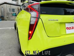 トヨタ プリウス