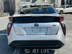 トヨタ プリウス