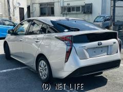 トヨタ プリウス