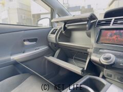 トヨタ プリウスα