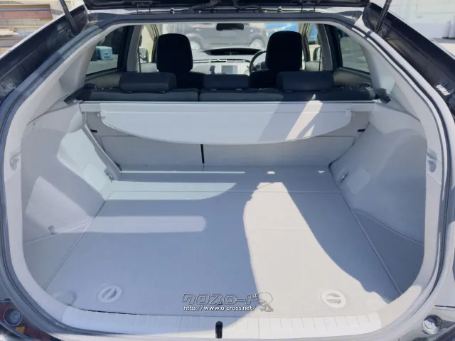 トヨタ プリウス