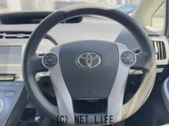 トヨタ プリウス