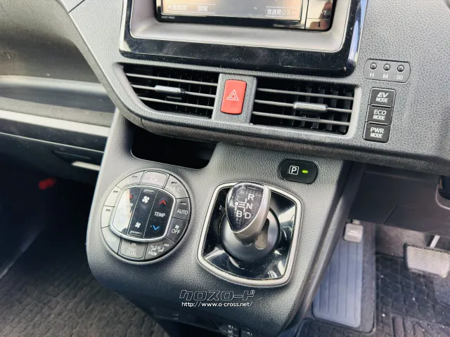 トヨタ ヴォクシー