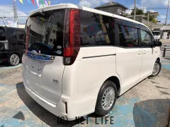 トヨタ ノア
