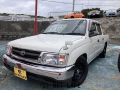 トヨタ ハイラックス