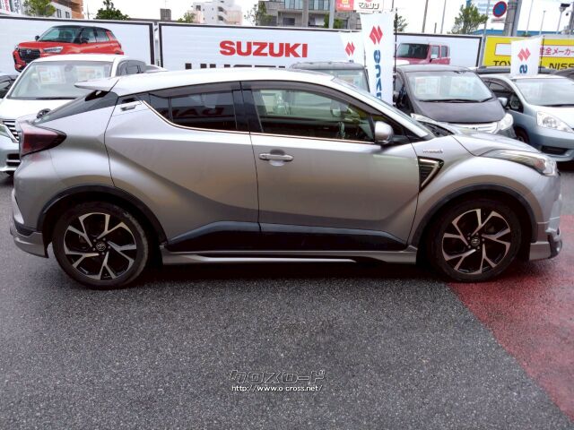 トヨタ C-HR