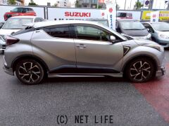 トヨタ C-HR