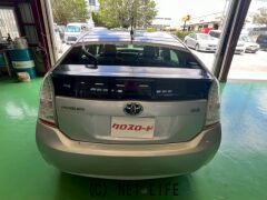 トヨタ プリウス