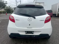 マツダ デミオ