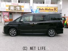 トヨタ ヴォクシー