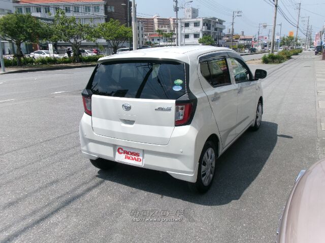 ダイハツ ミライース