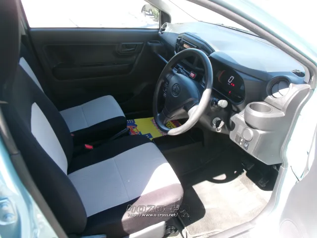 ダイハツ ミライース