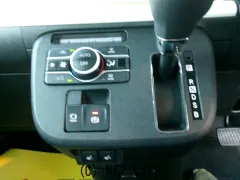 ダイハツ ムーヴキャンバス