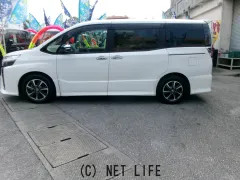 トヨタ ヴォクシー
