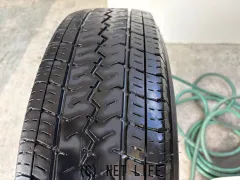 タイヤ 15インチ中古TOYO195/80R15LT5部取付工賃込みU1