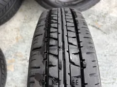 タイヤ 12インチ中古ダンロップ145R12LT　1本×8部取付工賃込みU1