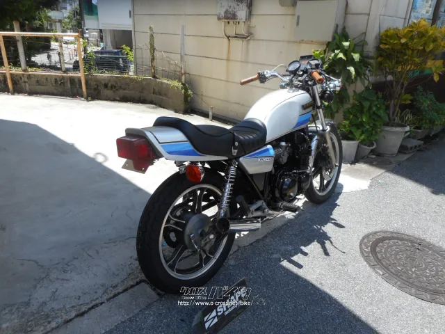 ヤマハ XJ400・1982(S57)初度登録(届出)年・銀/青・400cc・(有