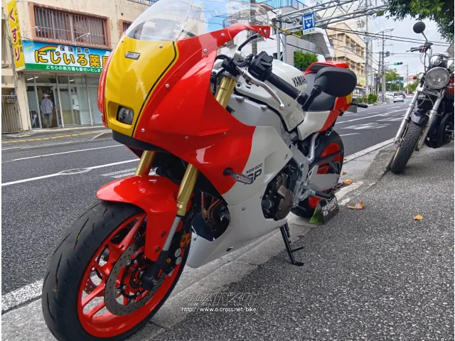 ヤマハ XSR900