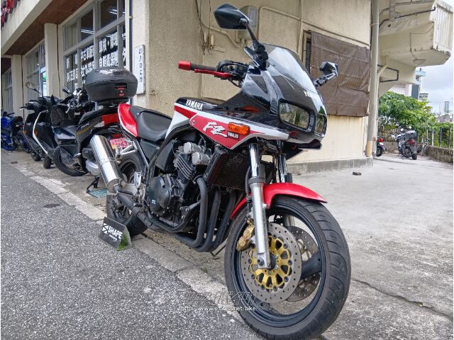 ヤマハ FZ400 400・1997(H9)初度登録(届出)年・ダークブルーレッド