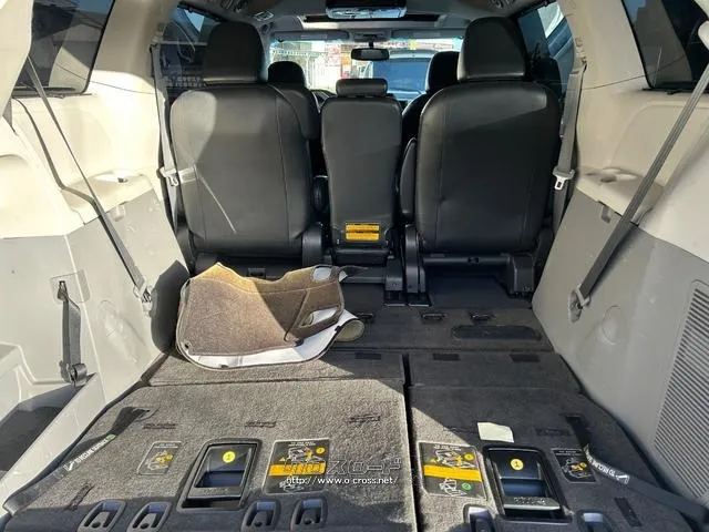 米国トヨタ シエナ