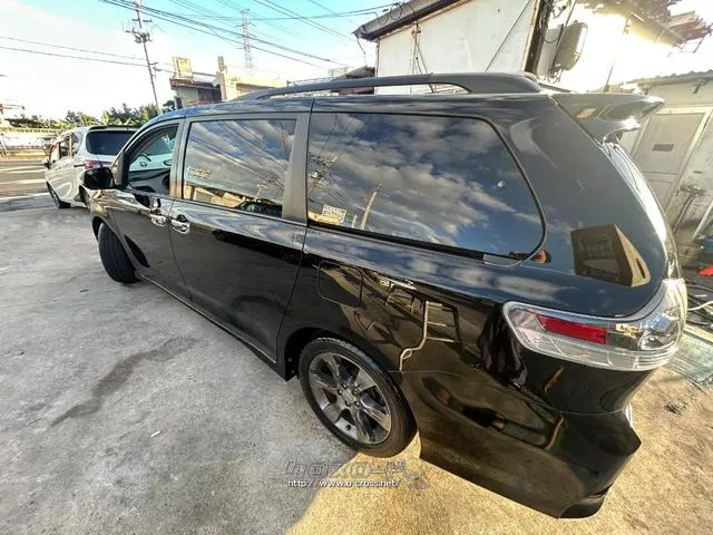 米国トヨタ シエナ