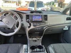 米国トヨタ シエナ