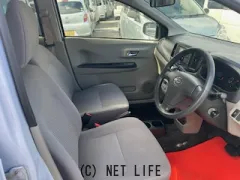 ダイハツ ミライース