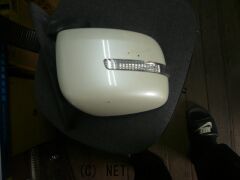 外装・エアロ ドアミラー左側