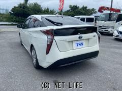 トヨタ プリウス