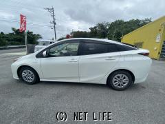 トヨタ プリウス