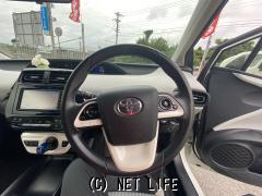 トヨタ プリウス