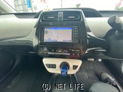 トヨタ プリウス