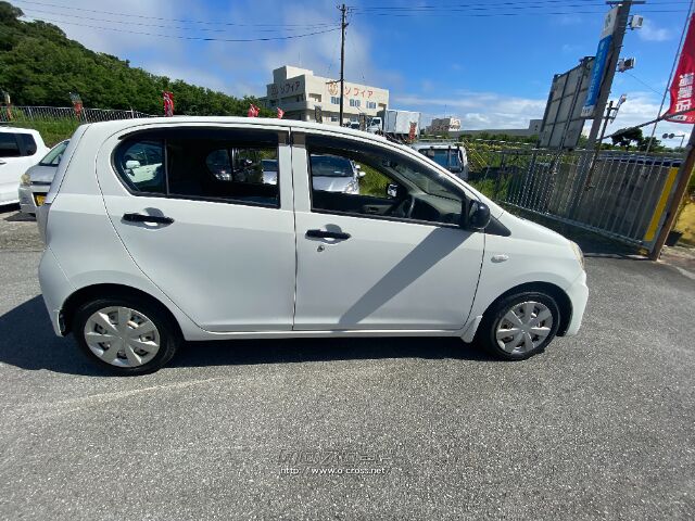 ダイハツ ミライース