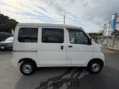 ダイハツ ハイゼットカーゴ