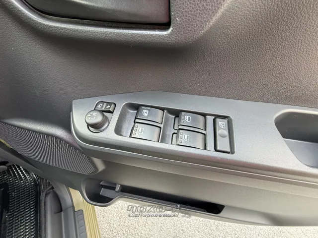 トヨタ ピクシスメガ