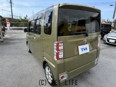 トヨタ ピクシスメガ