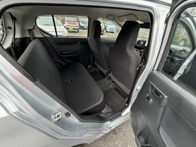 ダイハツ ミライース