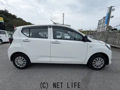 ダイハツ ミライース