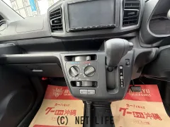 ダイハツ ミライース
