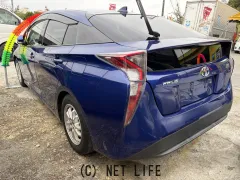 トヨタ プリウス