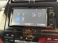 トヨタ プリウス