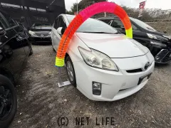 トヨタ プリウス