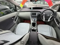 トヨタ プリウス