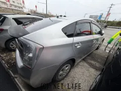 トヨタ プリウス