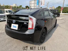 トヨタ プリウス