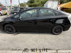 トヨタ プリウス