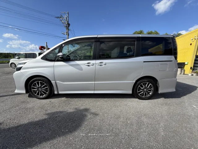トヨタ ヴォクシー
