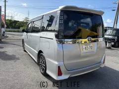 トヨタ ヴォクシー
